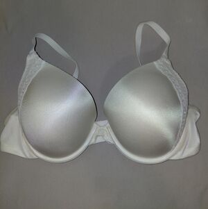 Maidenform White Women's Bra With Lace Accents 38C